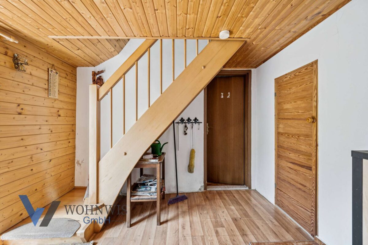 Eingangsbereich mit Treppe