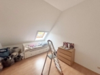 Schlafzimmer - Gepflegte Maisonettewohnung mit Balkon – ab 01.08. verfügbar