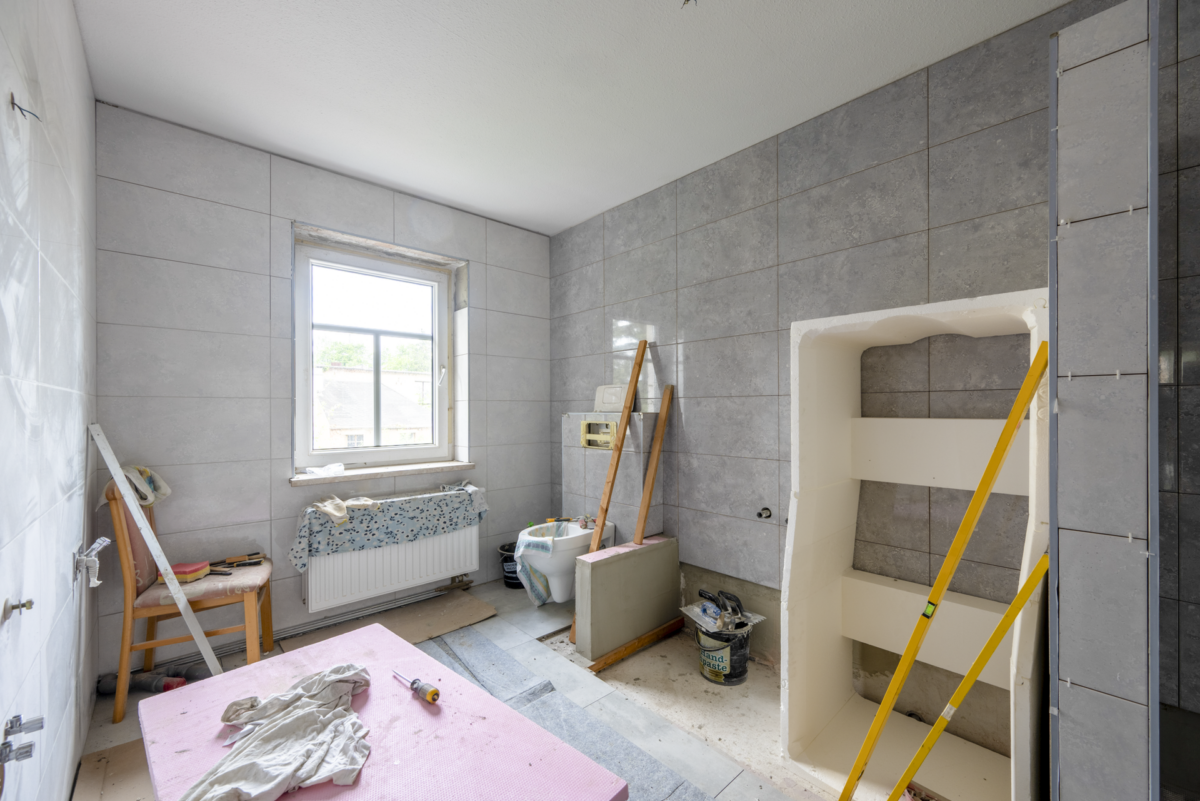 Wohnung 1. OG Bad 2