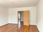 Schlafen 2 - Großzügige Dachgeschosswohnung mit Balkon – zentrumsnah in Plauen!