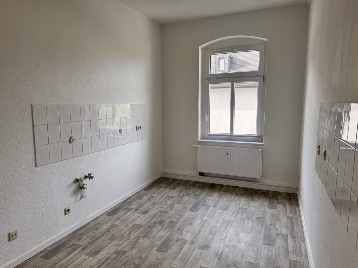 Größere Küche Ansicht 1